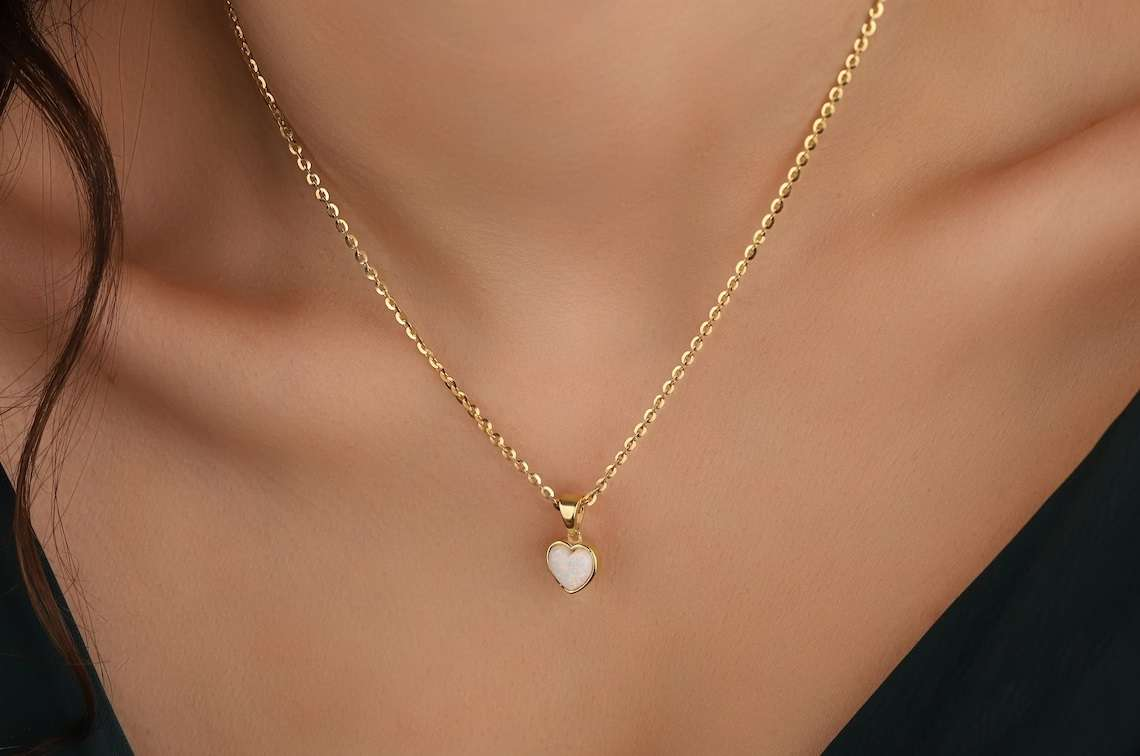 Beautiful 1 Carat Opal Solitaire Pendant Necklace