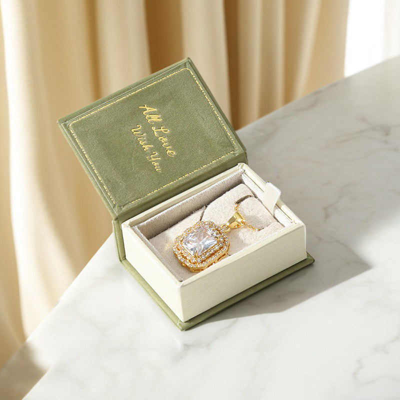 Vintage Flip-Top Magnetic Necklace Box Creative Book-Style Jewelry Packaging for Pendants Earrings & Rings