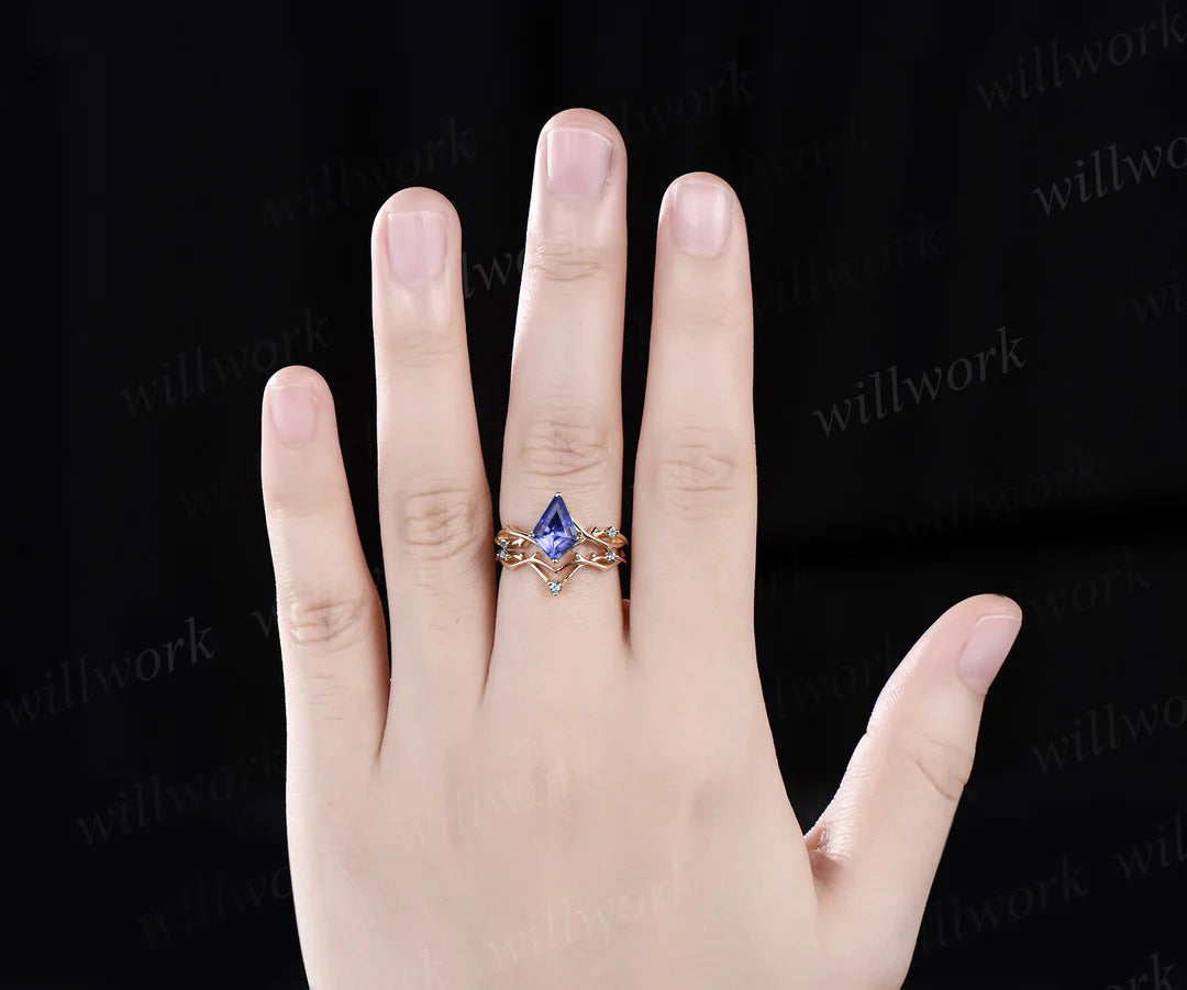 Kite Tanzanite Engagement Ring Set Vintage Twig Alexandrite Accent Ring Branch Ring Curved Wedding Band Unique Bridal Set