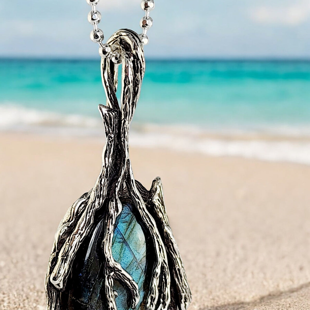 Labradorite Silver Pendant