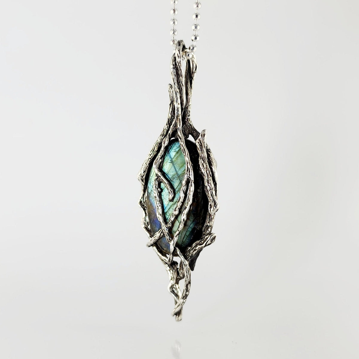 Labradorite Silver Pendant