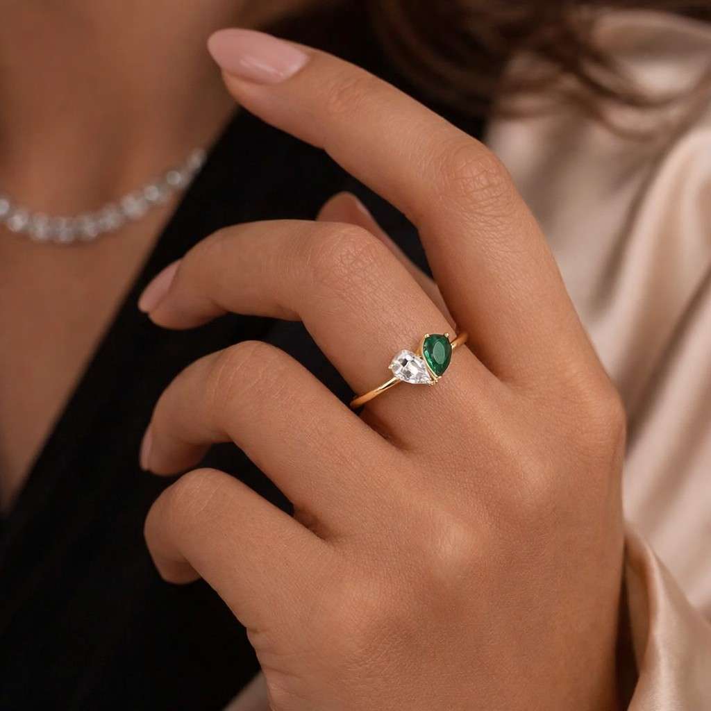 Pear Cut Emerald and Diamond Toi et Moi Ring in White Gold