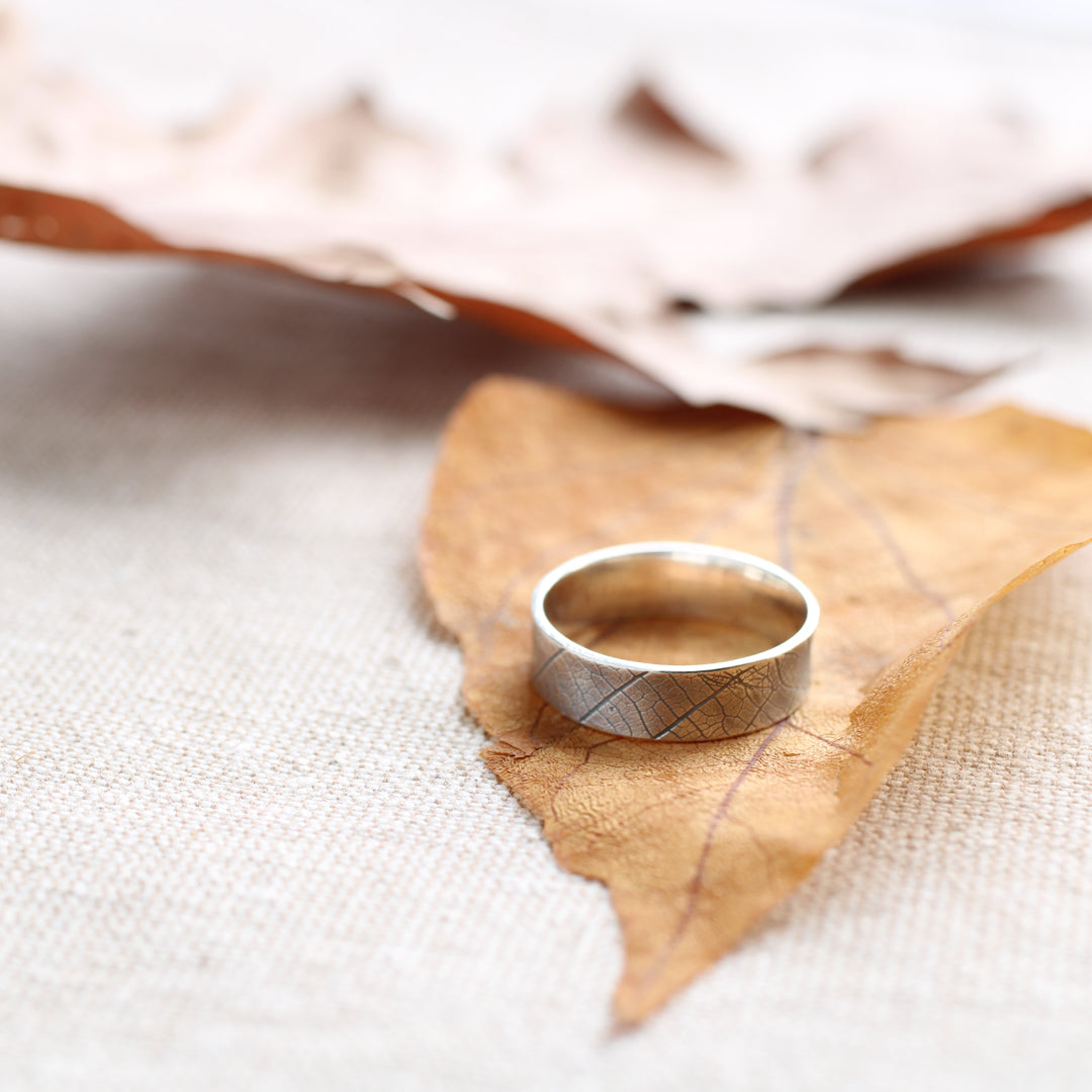 Leaf imprint ring