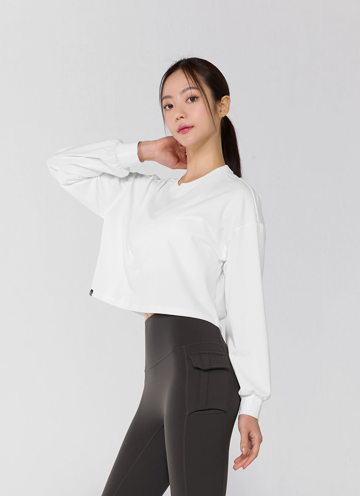 [1+1] Cool Touch Light Coverup Long Sleeve