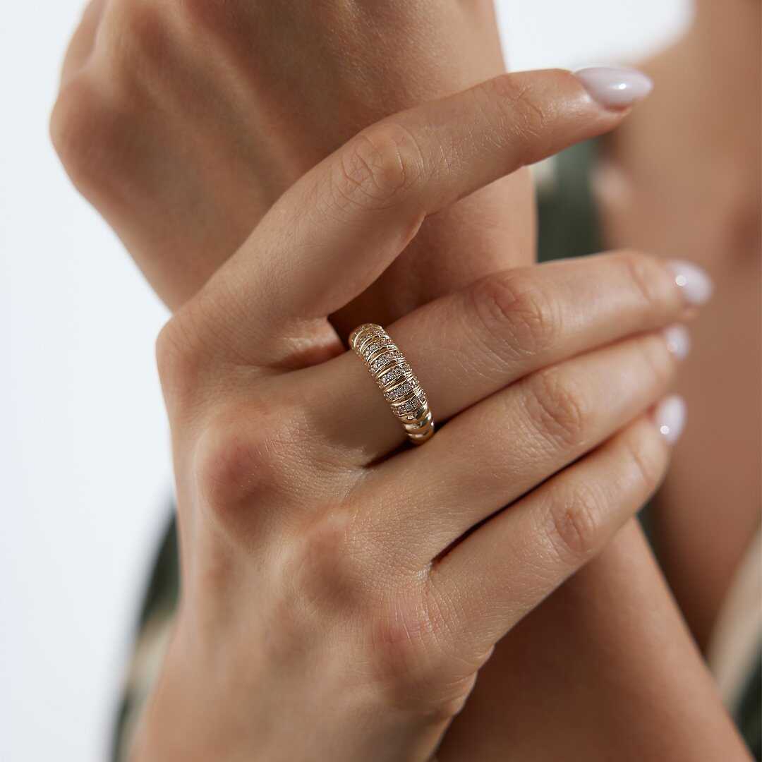 14k Gold Croissant Ring
