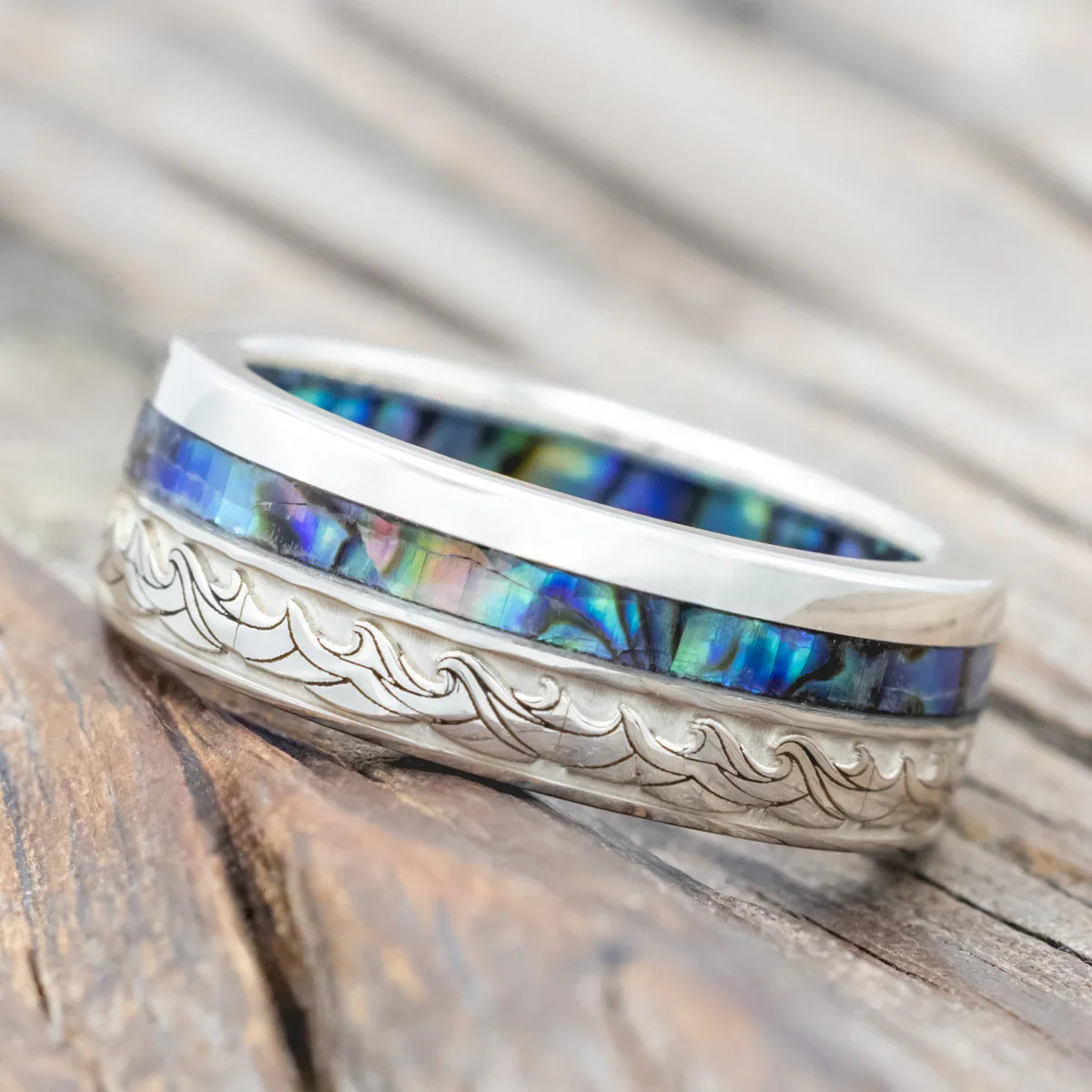 "Triton" - Wave Engraved Wedding Band With Paua Shell Inlay & Lining - Silver (8mm) - Size 9 3/4