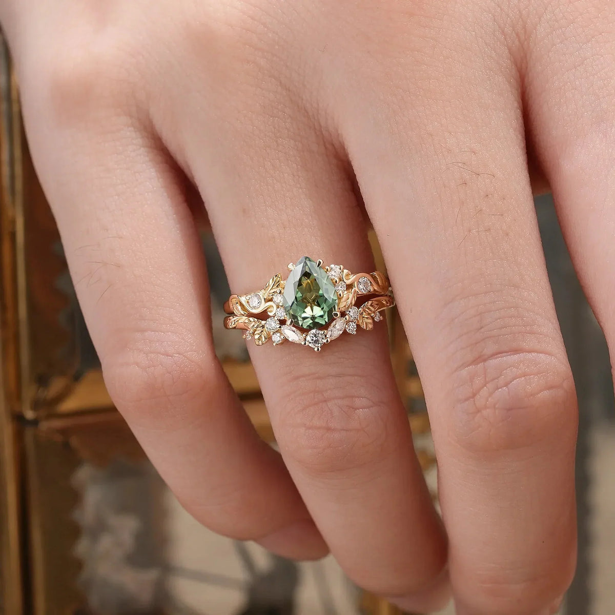 Sylvie’s Vine | 1.3CT Vintage Green Sapphire & Leaf Bridal Set 2pcs