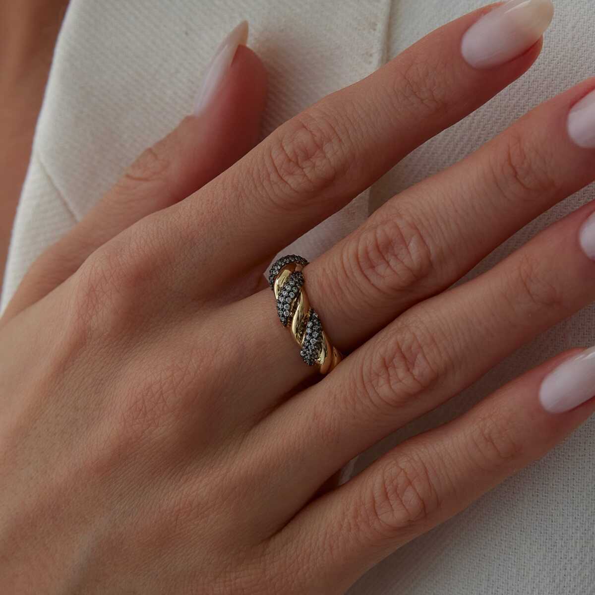 Croissant Ring in 14k Gold