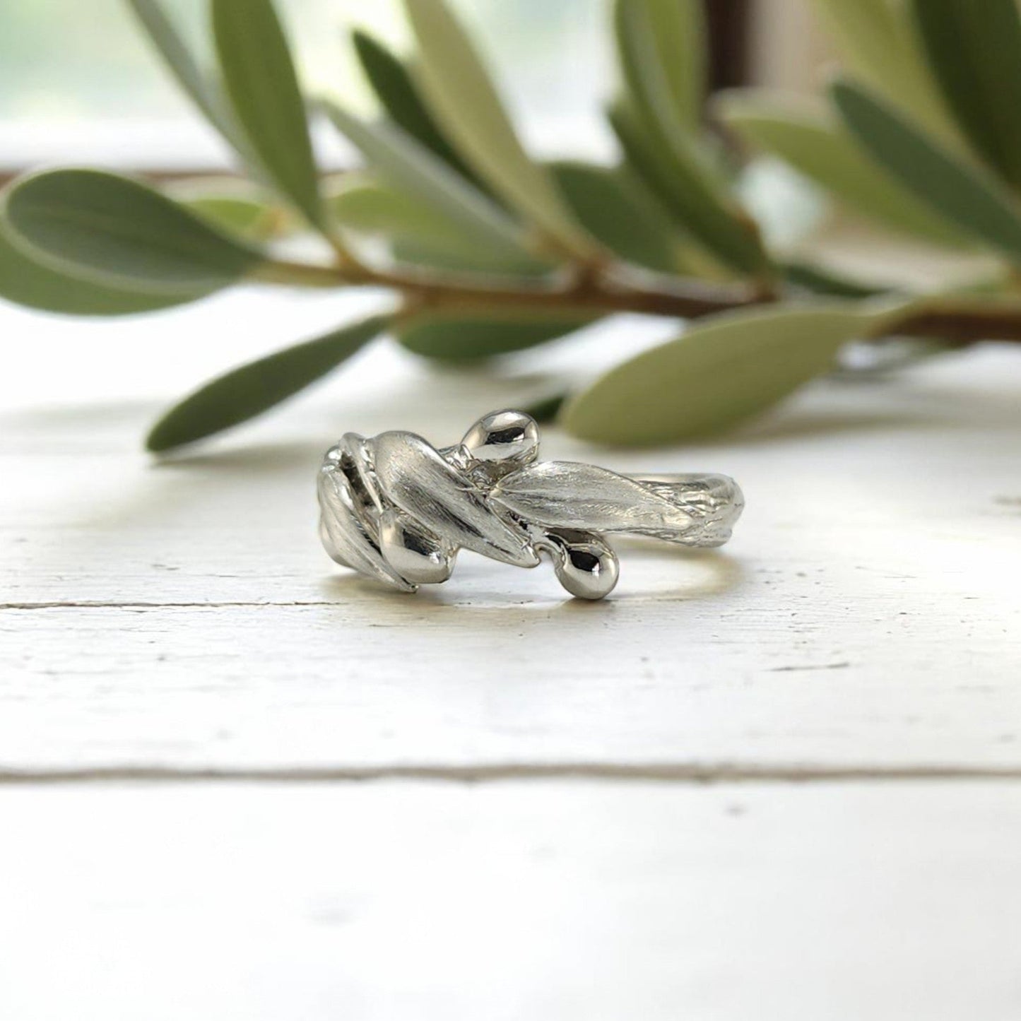 Olive Branch Leaf Statement Ring - Satin Finish