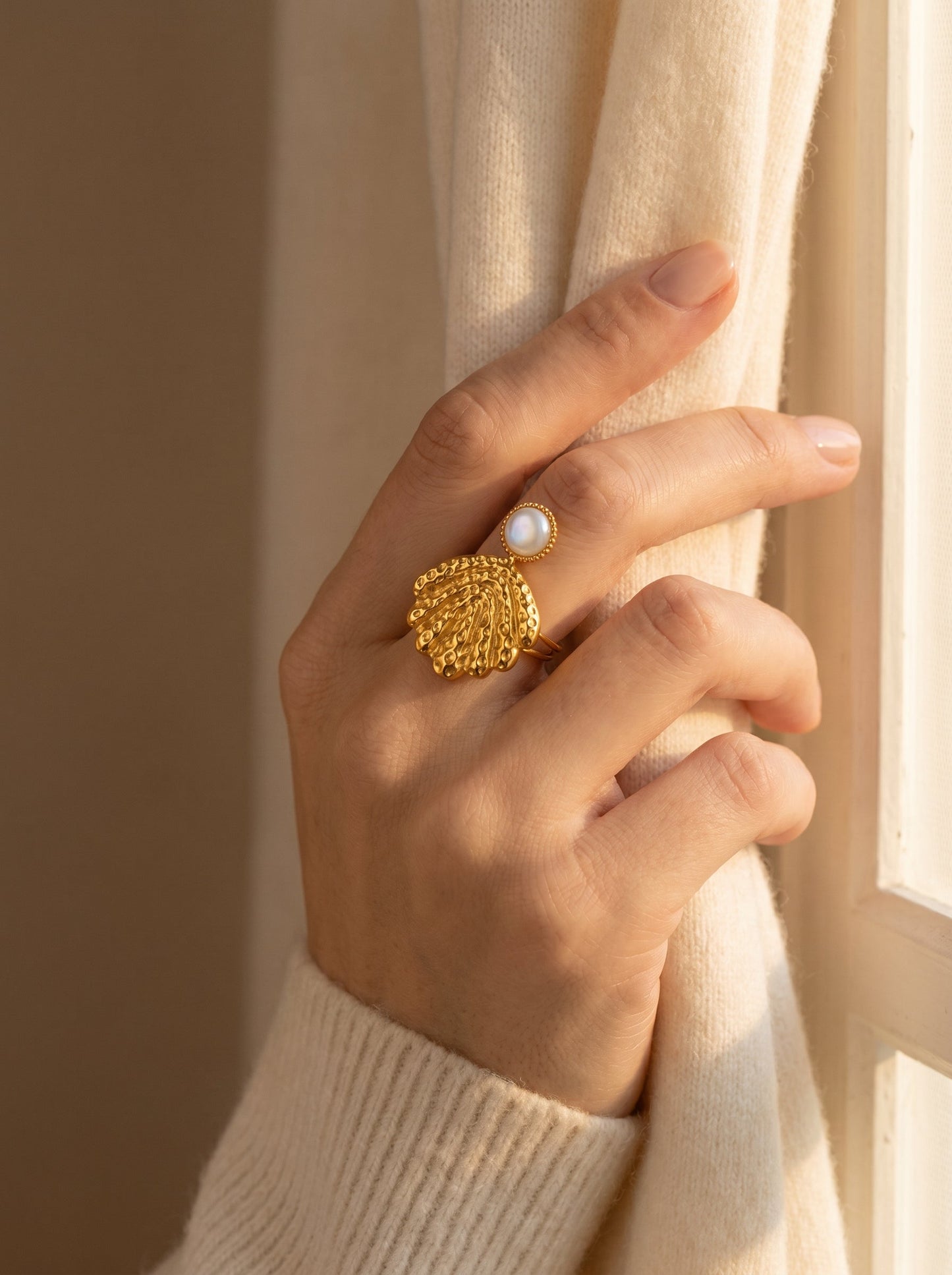Bague Naïs | Coquillage Martelé Nacre & Or 18k Ajustable – Univers Aquatique