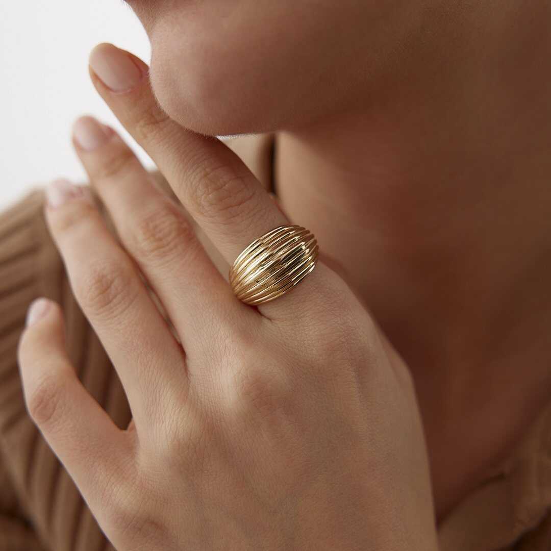 14k Gold Croissant Ring