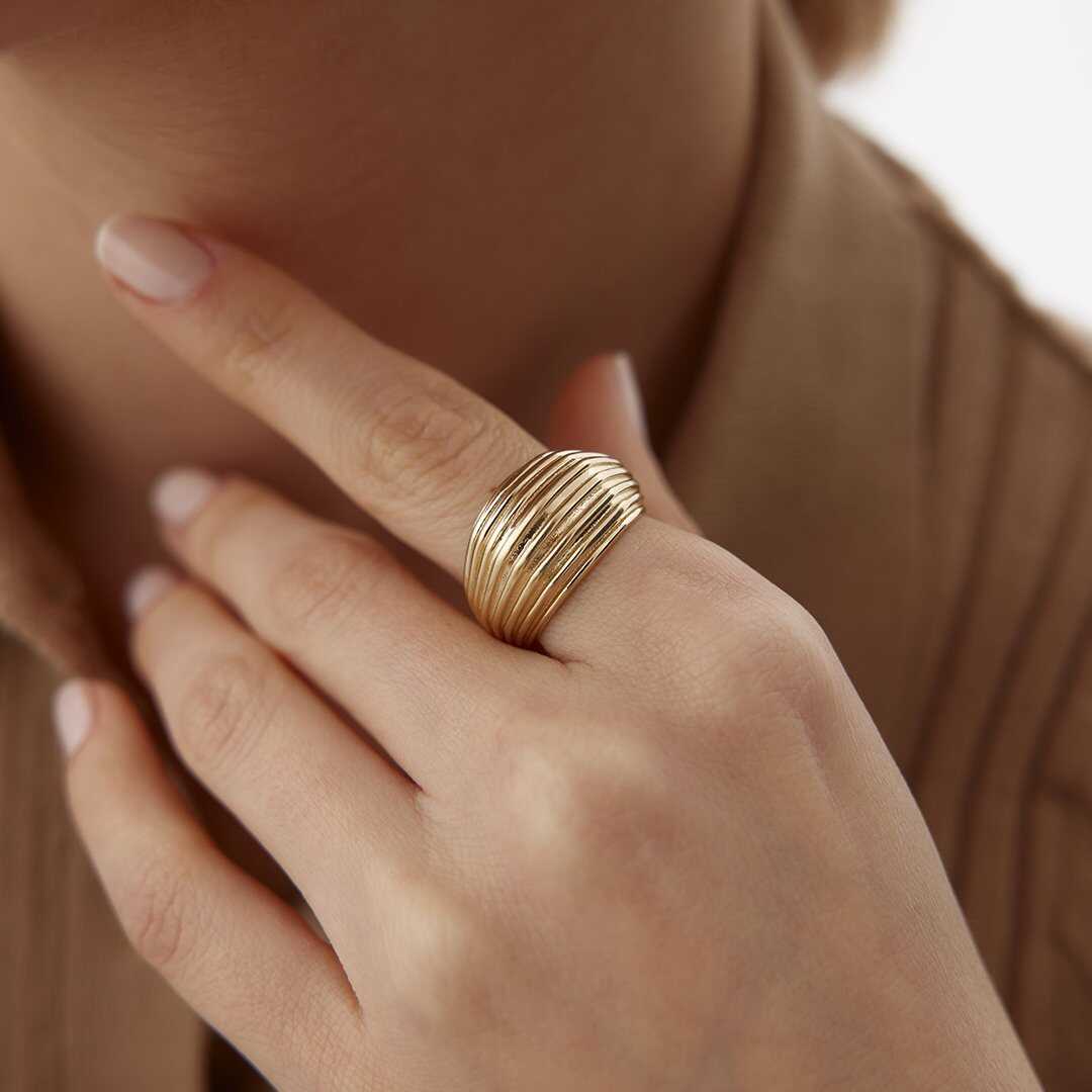14k Gold Croissant Ring