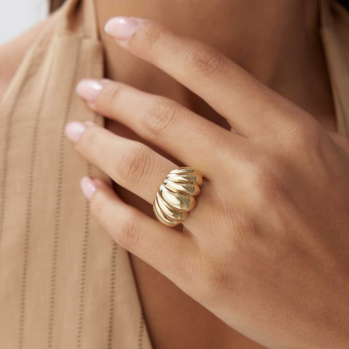 14k Gold Croissant Ring