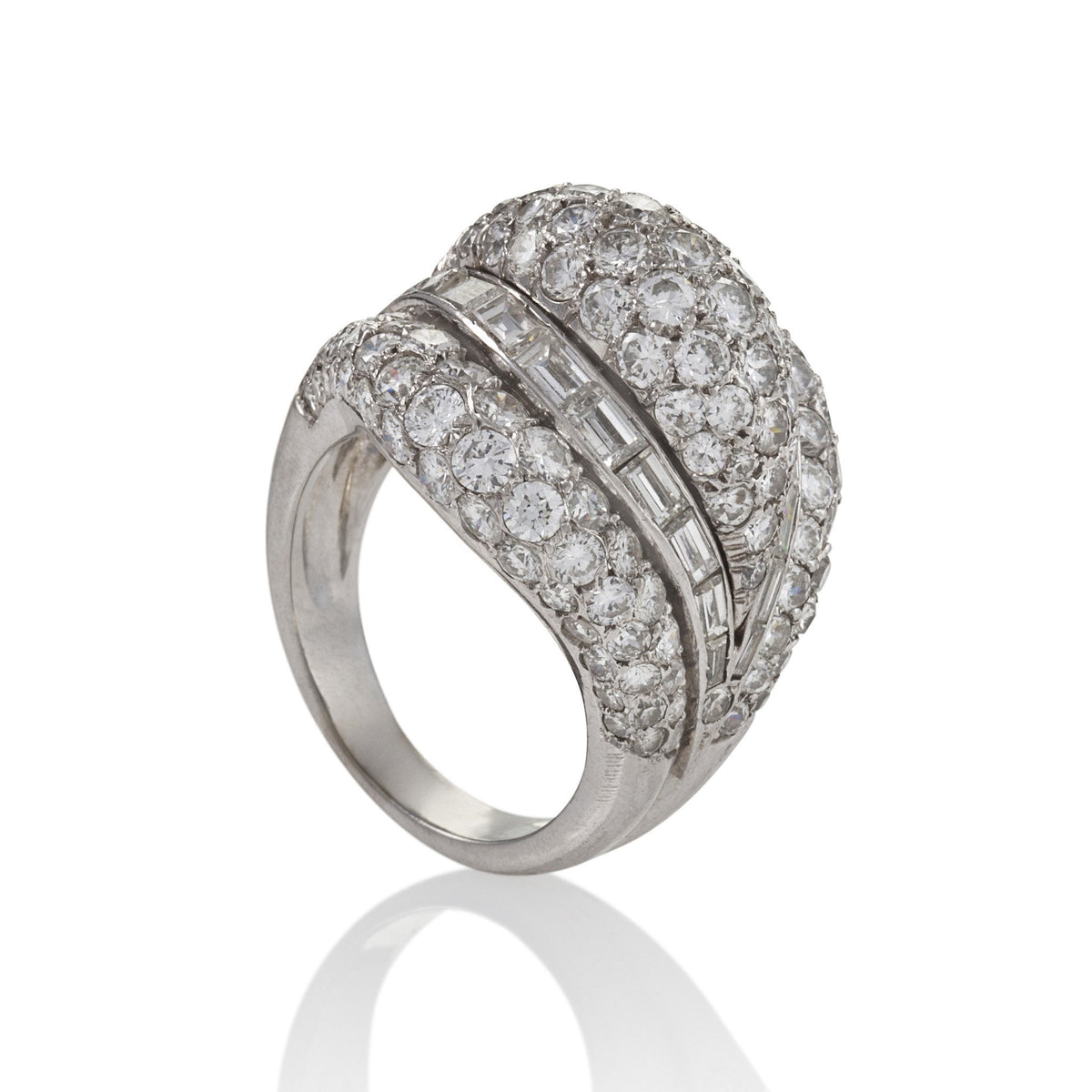 Van Cleef & Arpels Diamond Bombé Ring