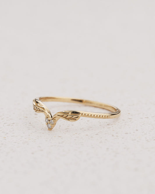 Leaf Wedding Band with Diamonds / Swanlake