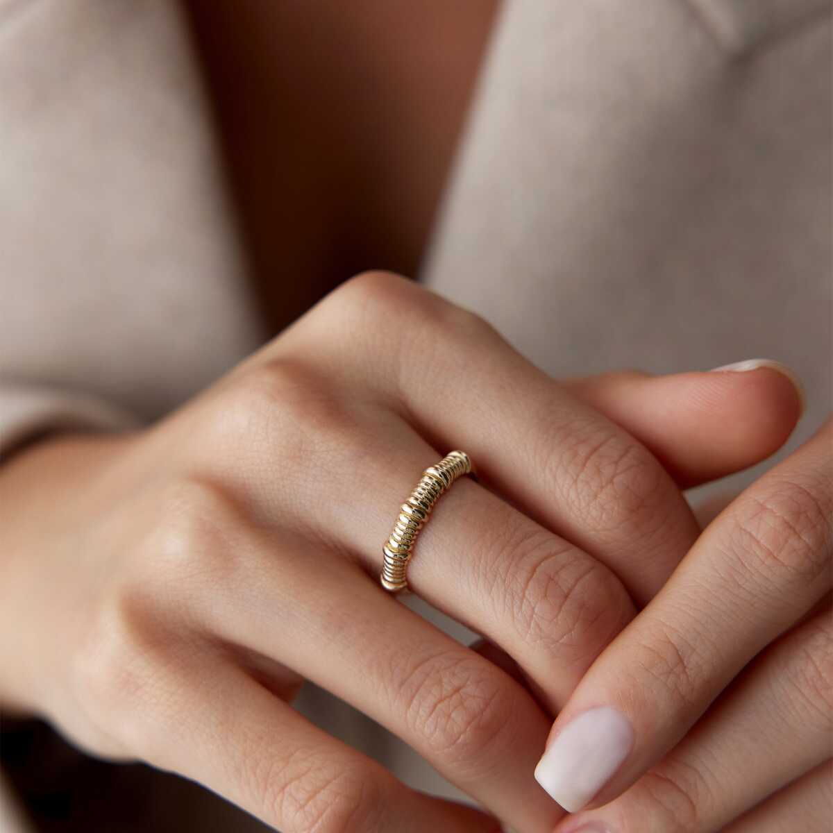 Croissant Ring in 14k Gold