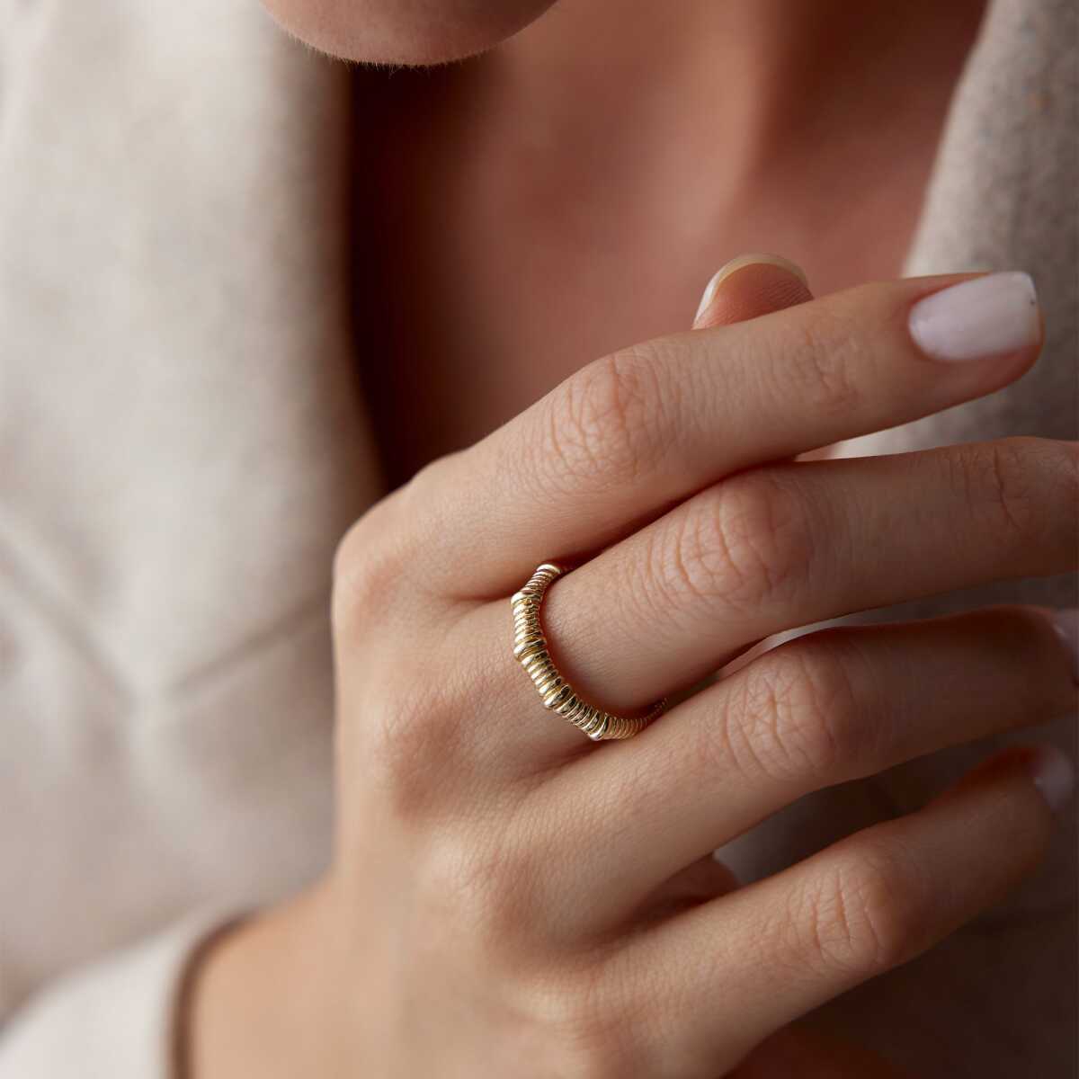 Croissant Ring in 14k Gold