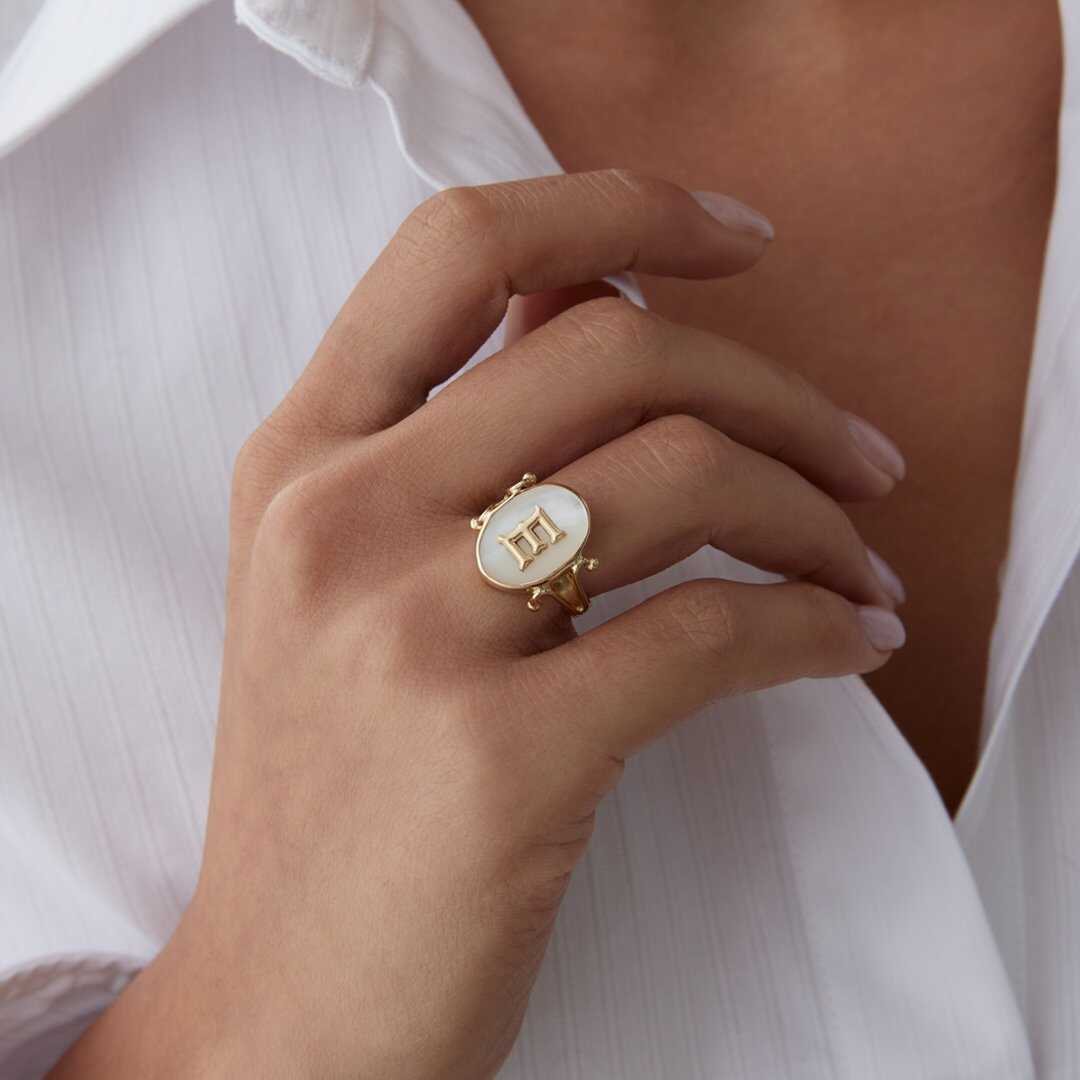 Pearl Vintage Letter Ring