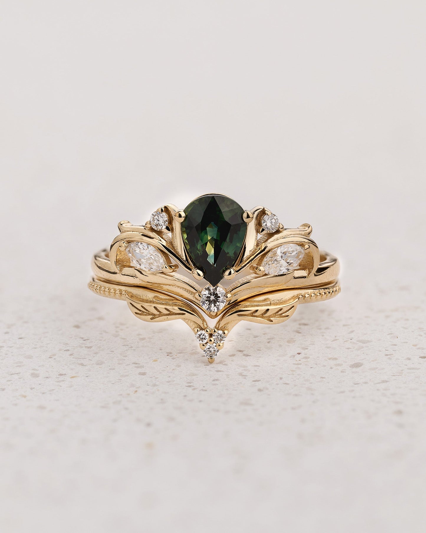 Nature-inspired Engagement Ring with Pear-Cut Teal Sapphire / Swanlake