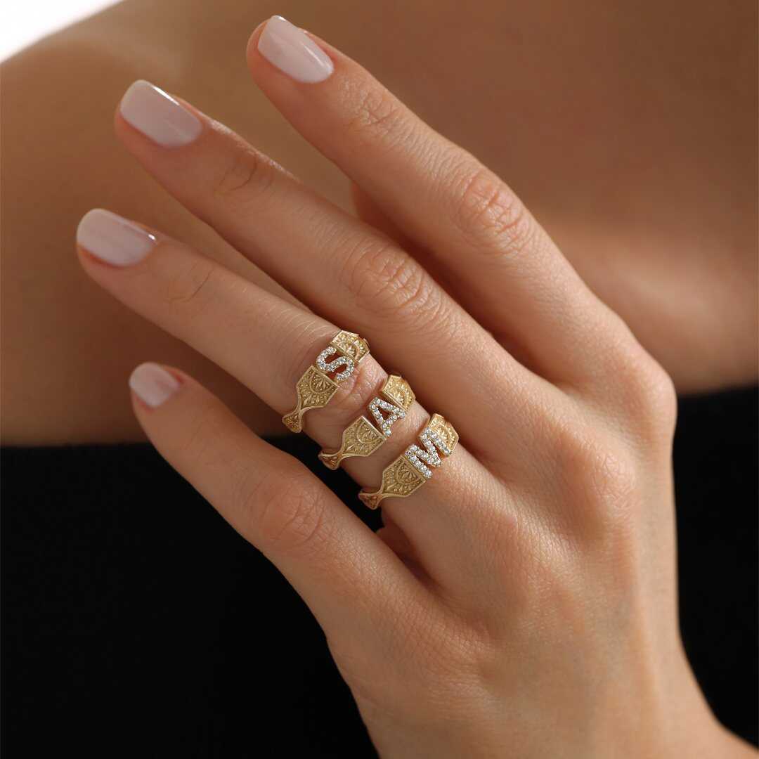 Shuny Letter Ring