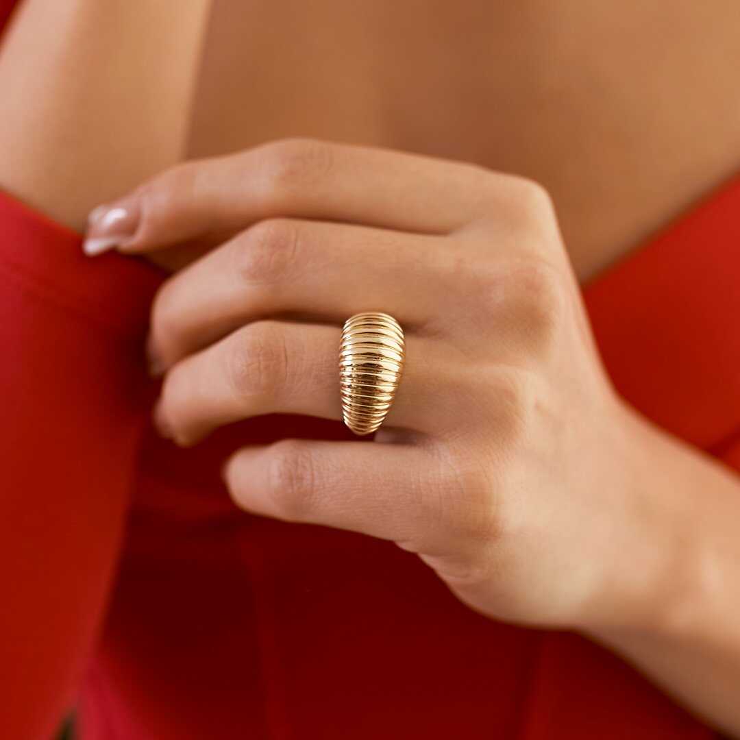 Croissant Ring in 14k Gold