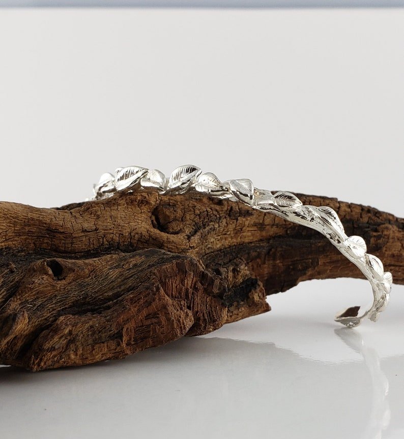 Solid Gold Leaf Bangle Bracelet