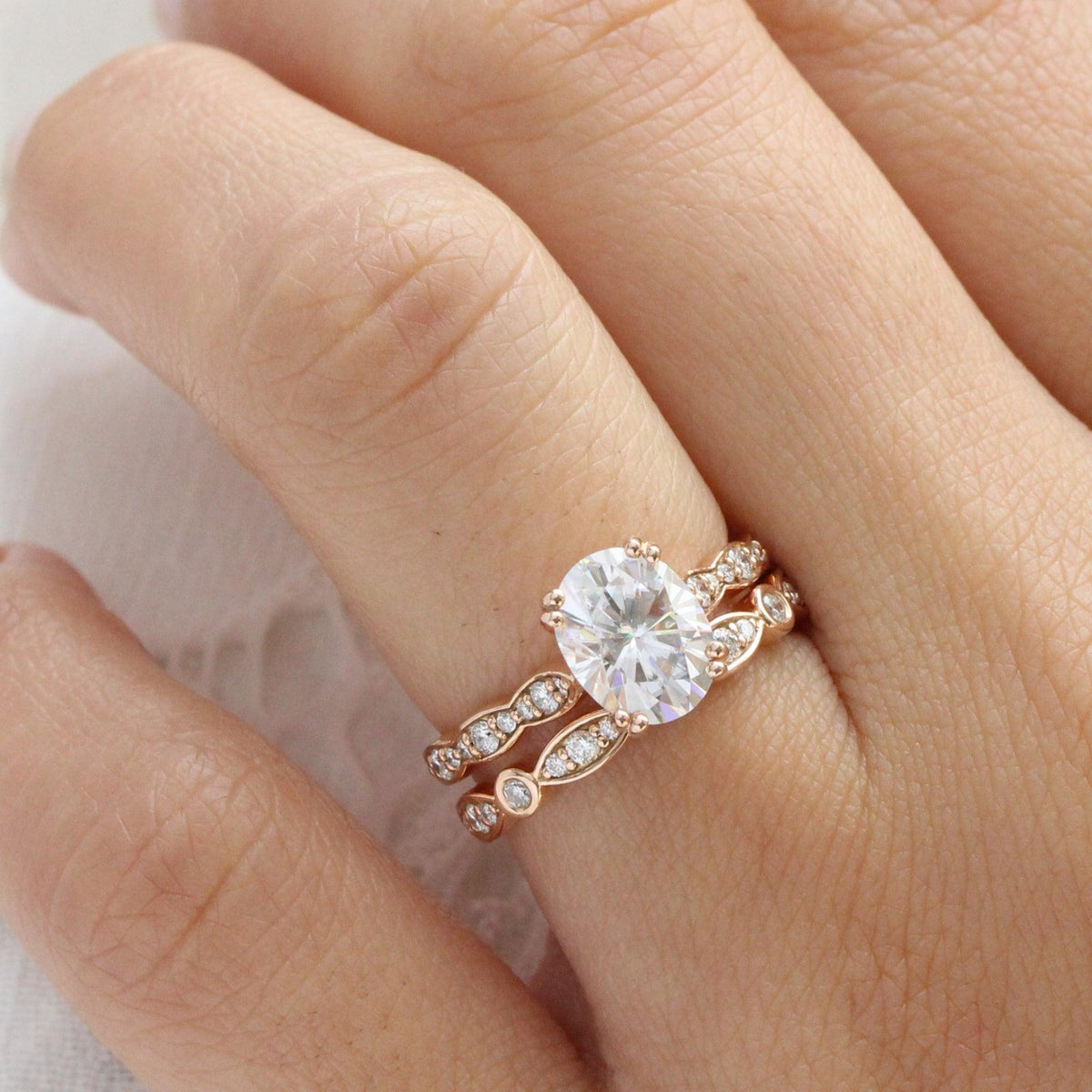 Grace’s Bezel | Oval Lab Diamond Solitaire Bridal Set 2pcs