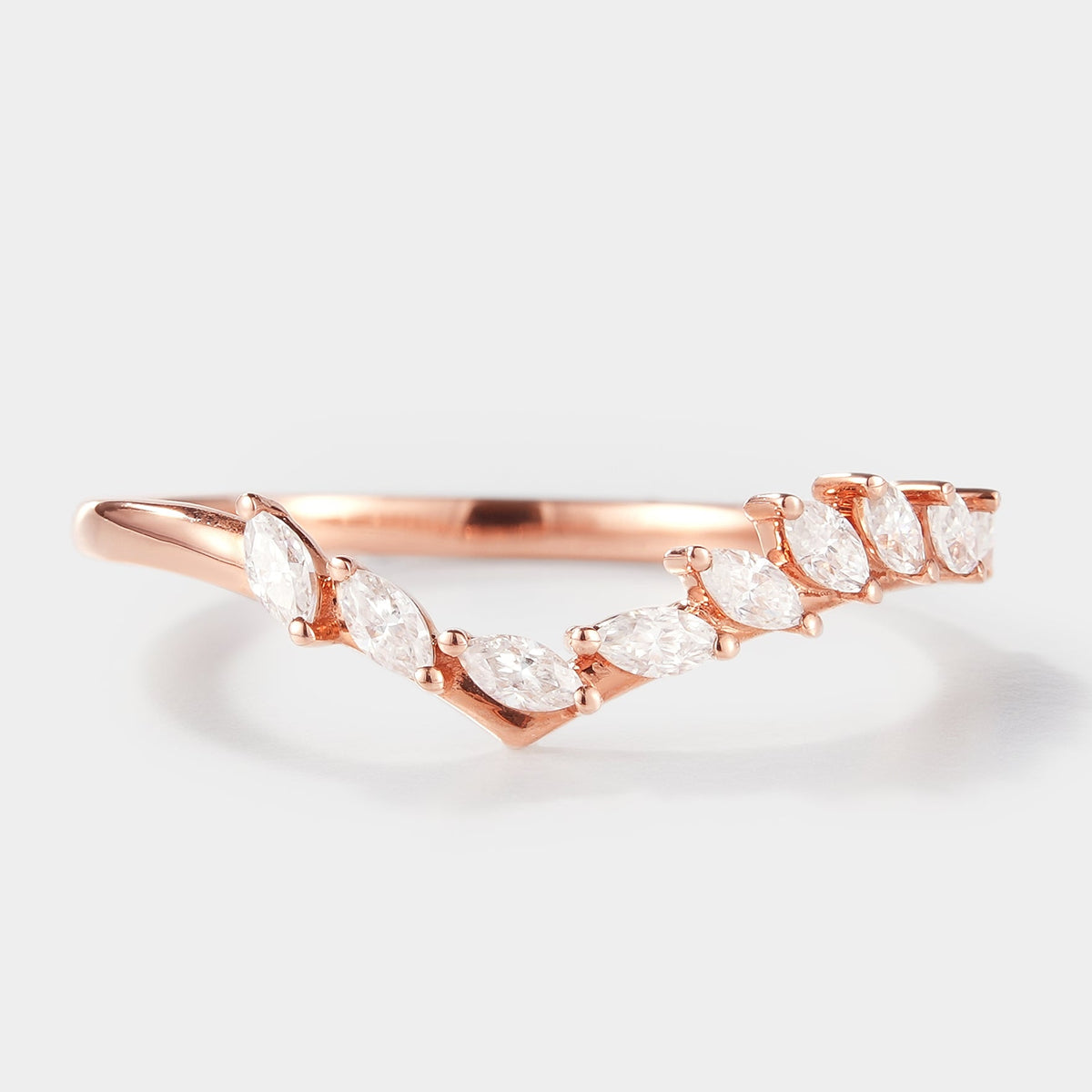 Irregular Moissanite Curved Wedding Band