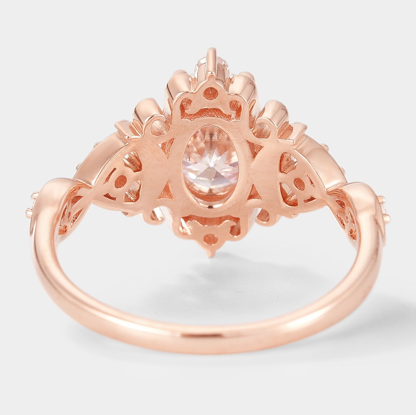 Vintage Oval Cut Moissanite Engagement Ring