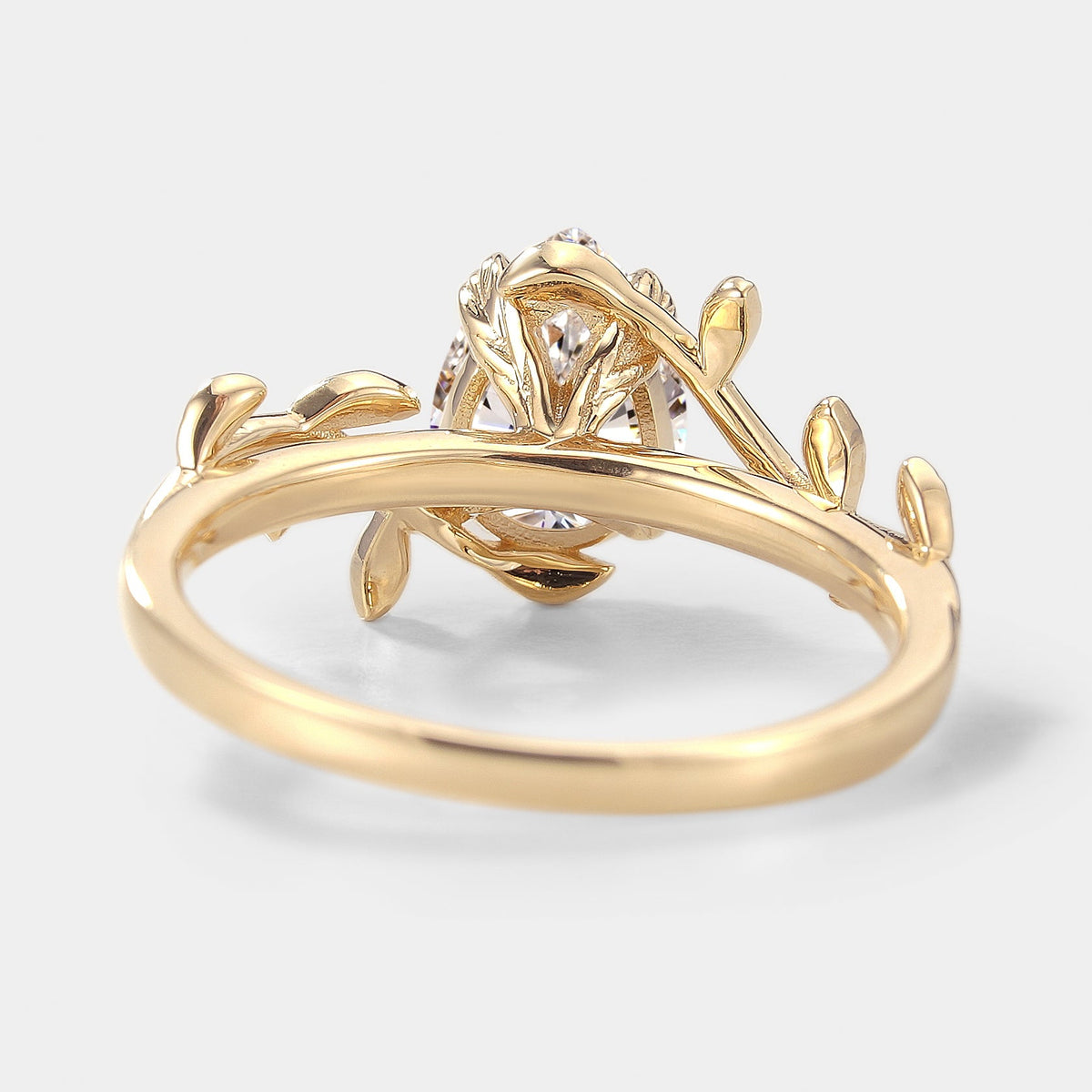 Pear Cut Lab Grown Diamond Engagement Ring With Leaves