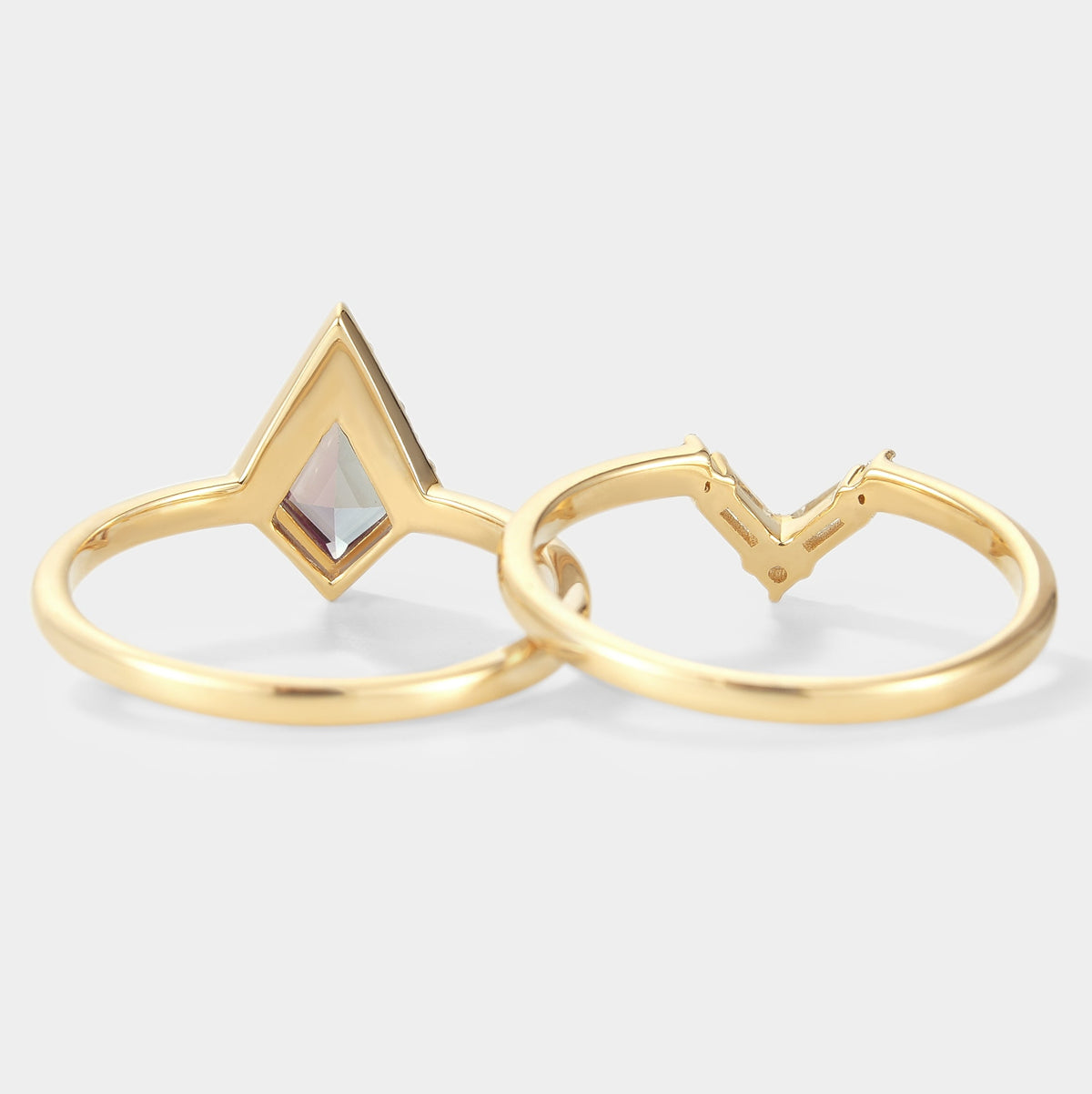 Unique Kite Shape Alexandrite Bridal Set 2pcs