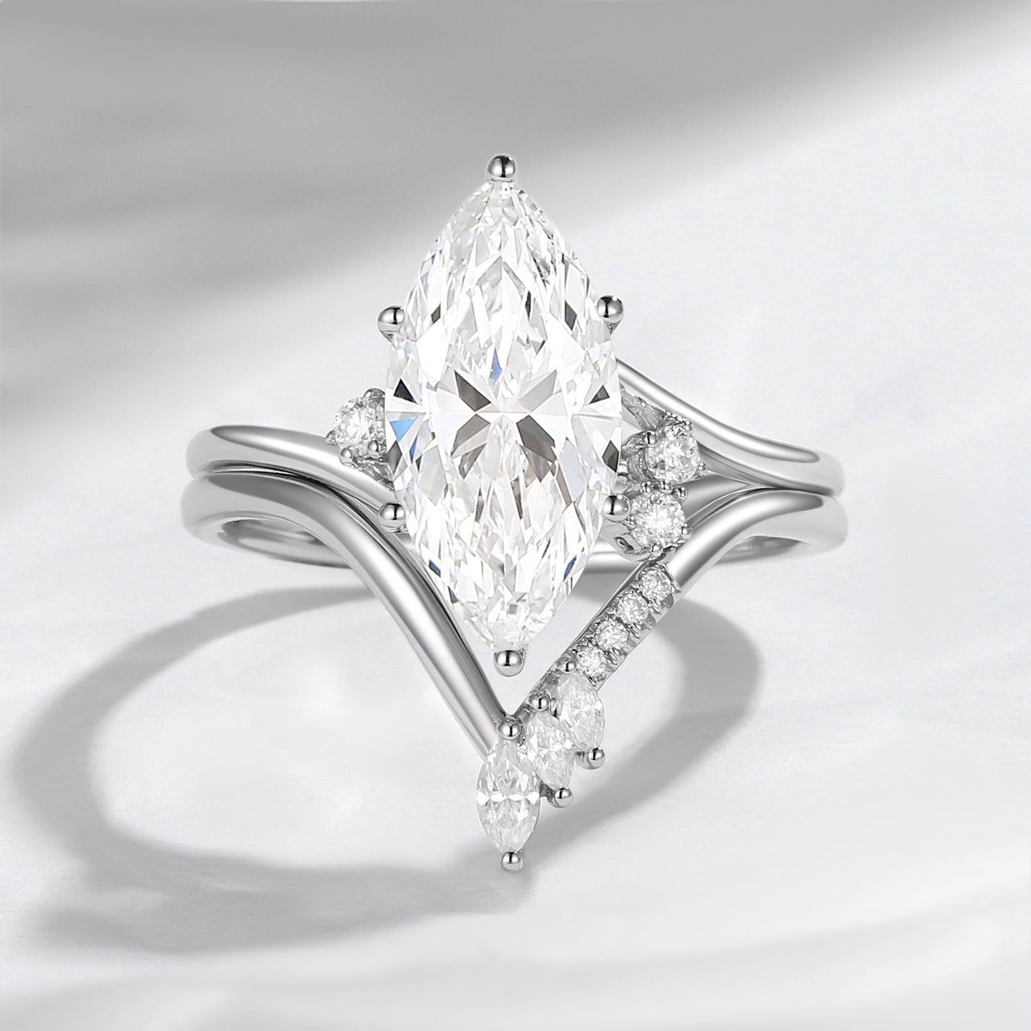 Classic Style Marquise Cut IGI Certificated Lab Grown Diamond Twist Engagement Ring Bridal Set