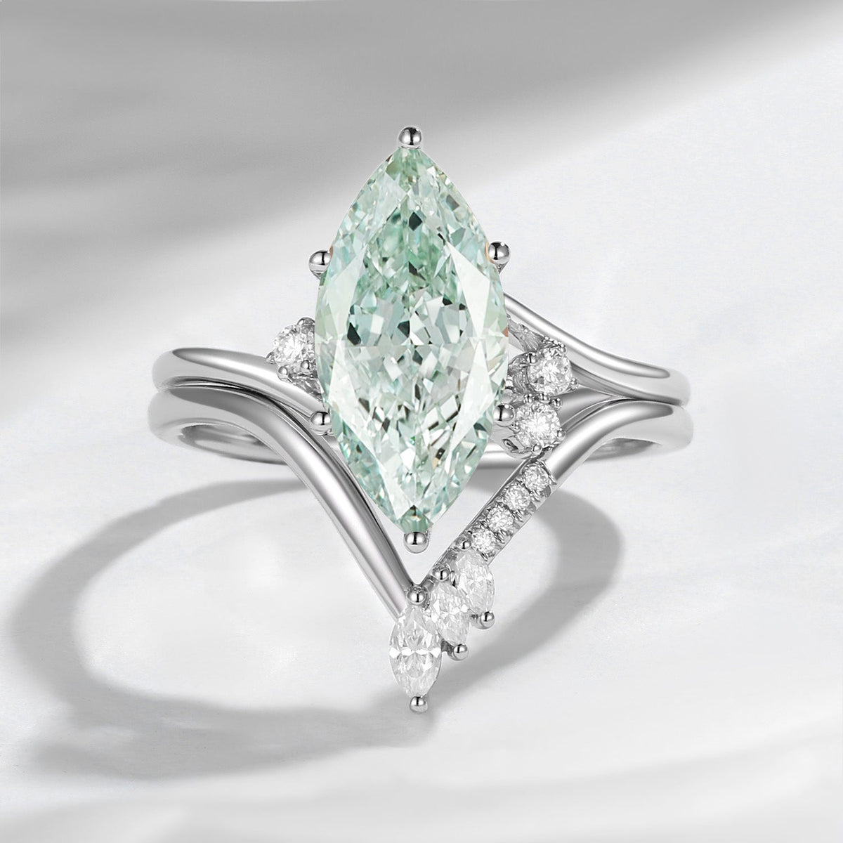 Classic Style Marquise Cut IGI Certificated Lab Grown Green Diamond Twist Engagement Ring Bridal Set