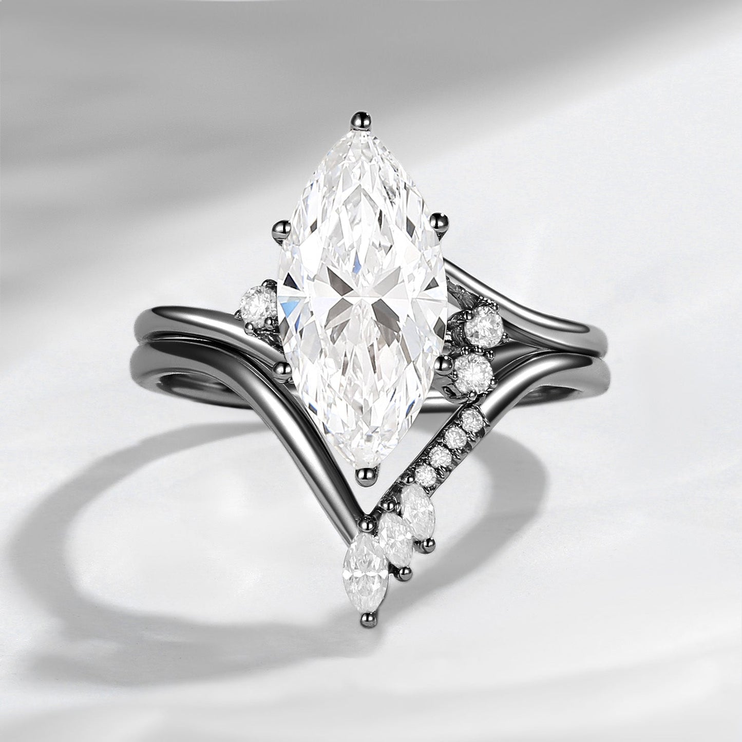 Classic Style Marquise Cut IGI Certificated Lab Grown Diamond Twist Engagement Ring Bridal Set