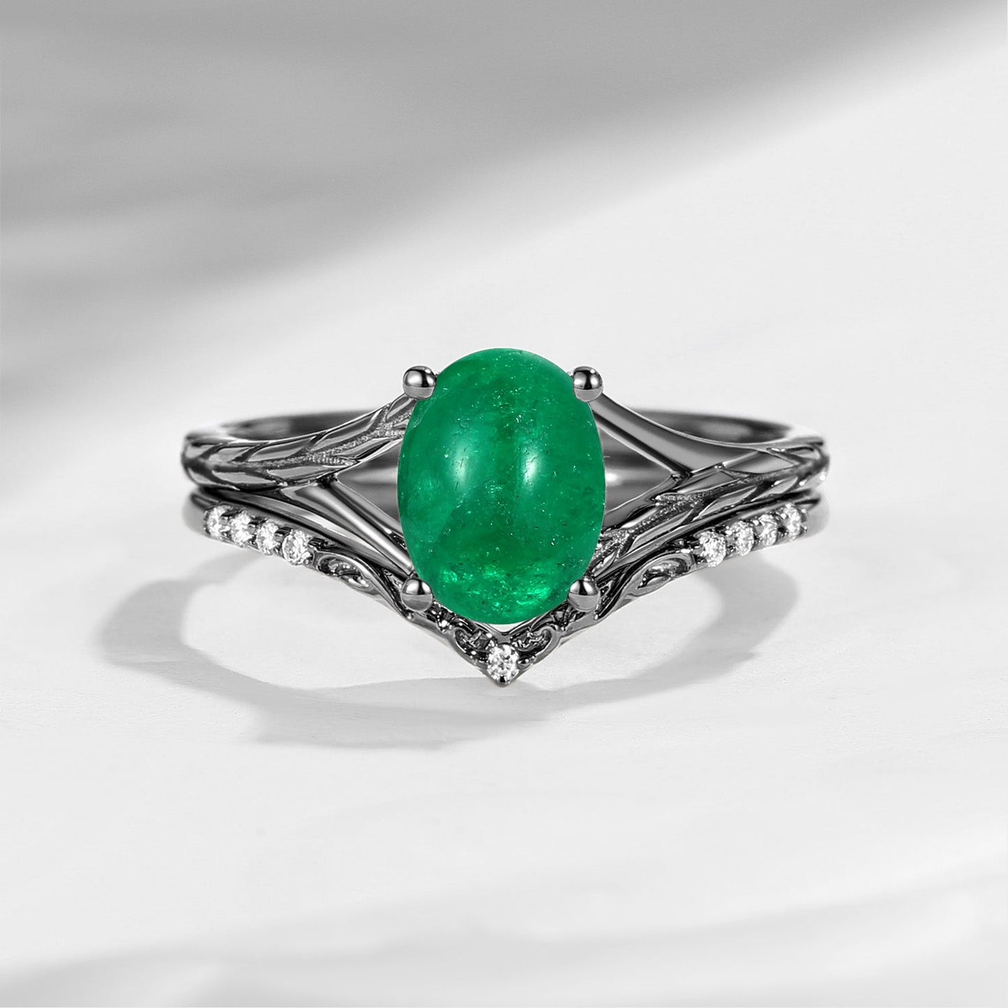 Nature Inspired Oval Cut Natural Emerald Textured Engagement Ring Set 2pcs