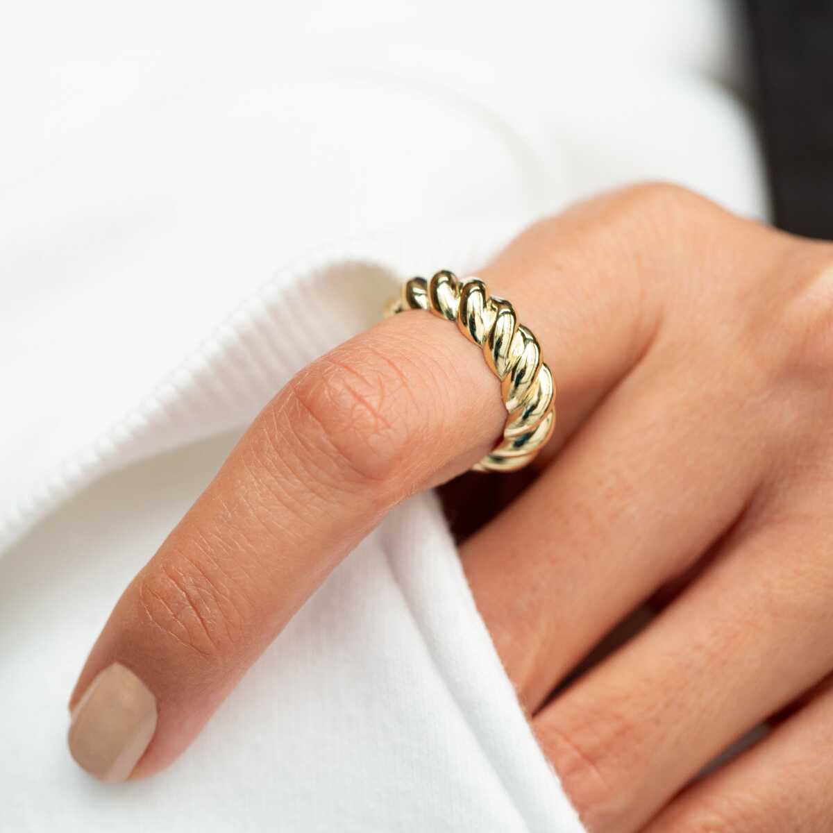 Croissant Ring 14k Gold