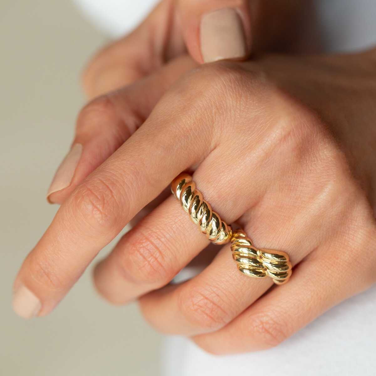 Croissant Ring 14k Gold