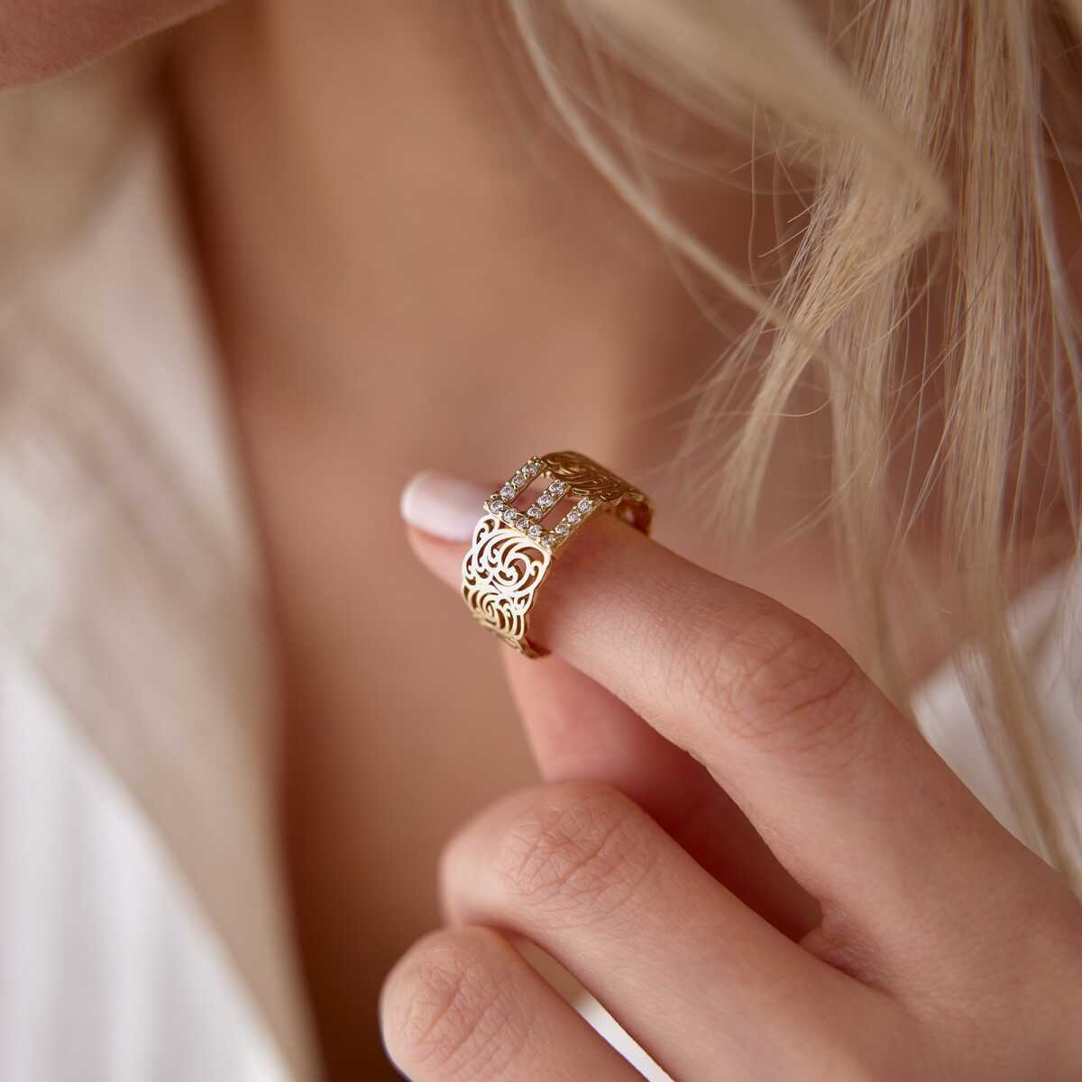 Design Vintage Letter Ring