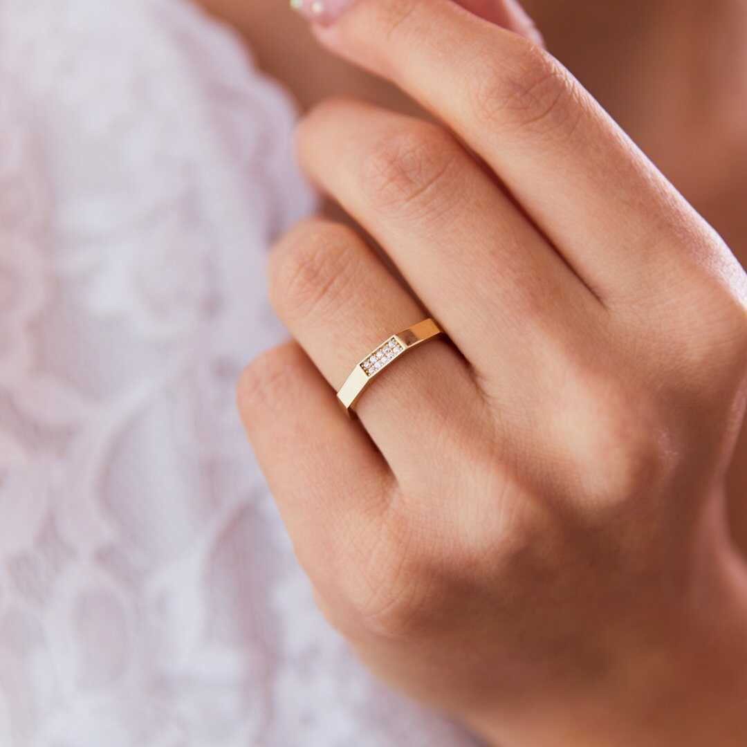 Geometrical Ring