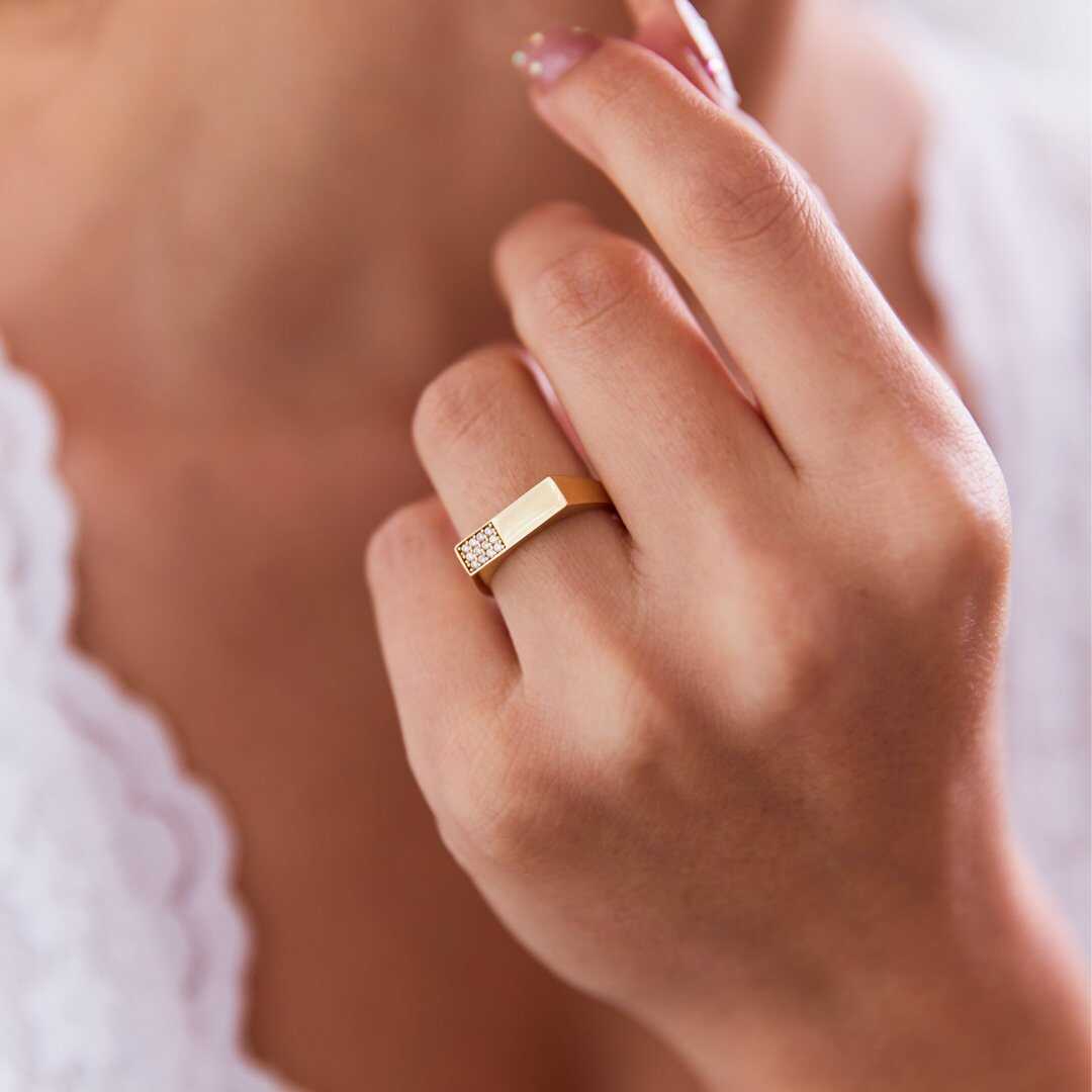 Geometrical Ring