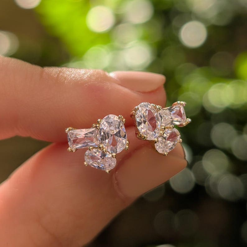The Elia - Moissanite Small Cluster Studs