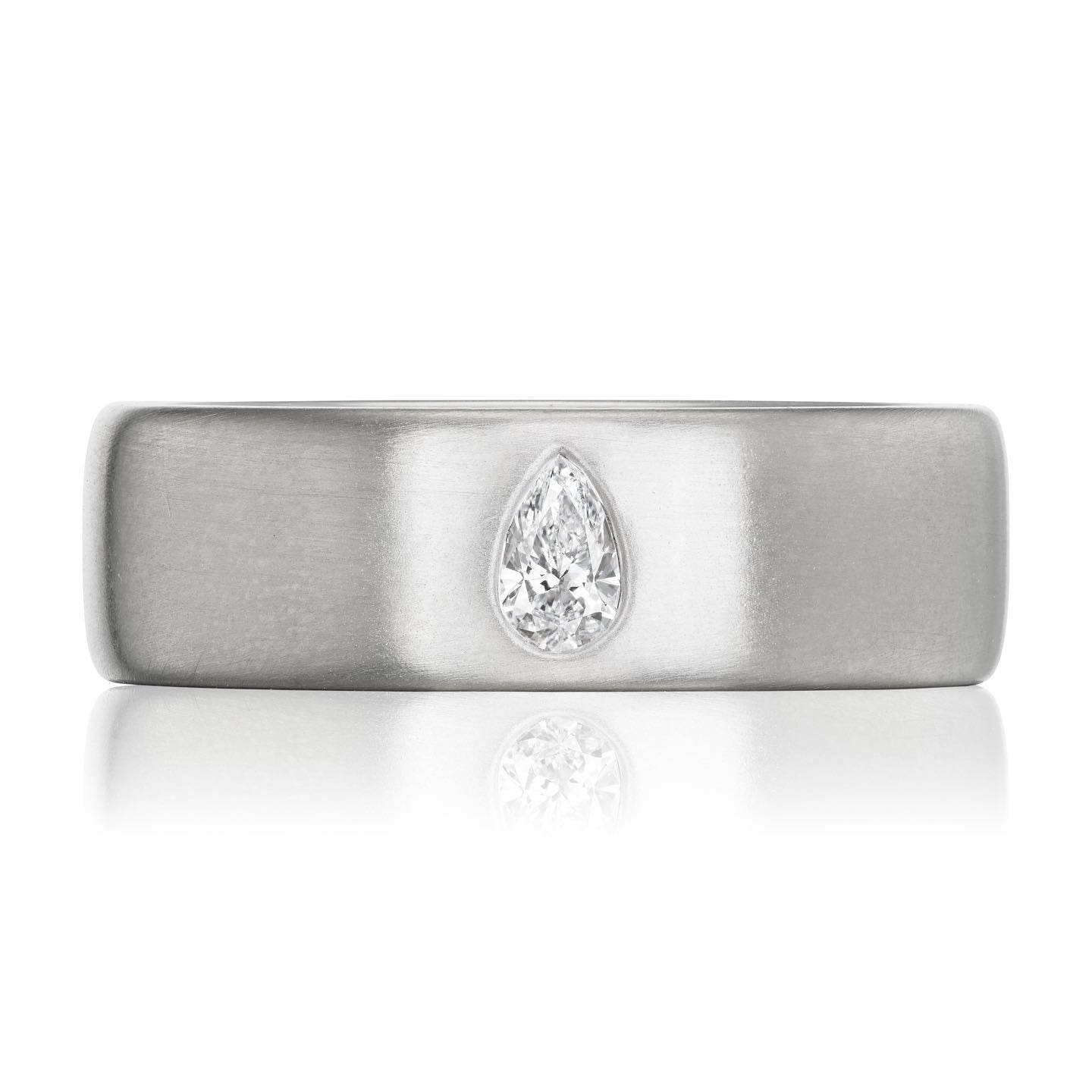 ・RIVER・7mm Wide Band, Pear Diamond