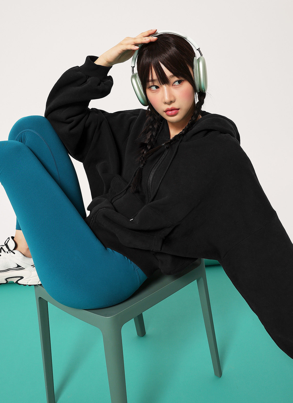 Napping Hood Zip-up