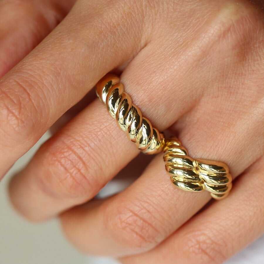 14k Gold Croissant Ring
