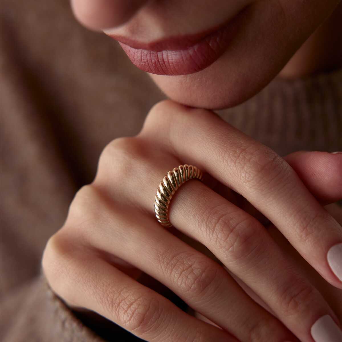 14k Gold Croissant Ring