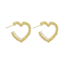 Load image into Gallery viewer, OPEN HEART PEARL EARRINGS
